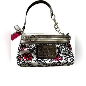 Coach Daisy Poppy Floral Graffiti Wristlet Wallet Pouch Clutch